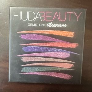 Huda Beauty Gemstone Obsessions Eyeshadow Palette